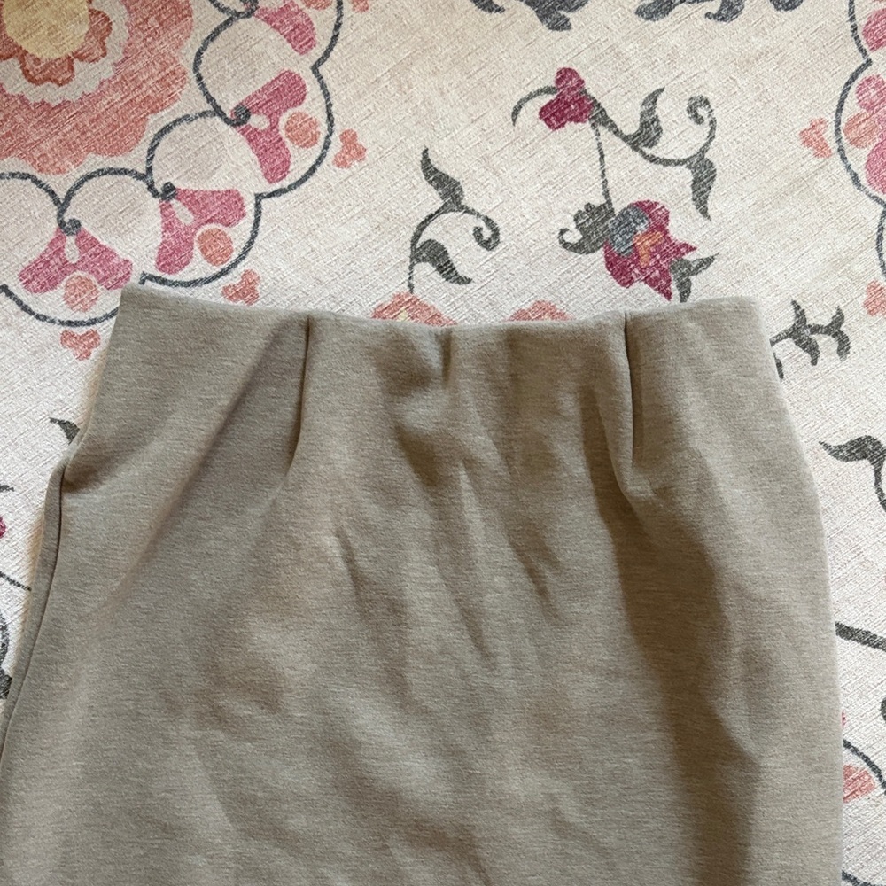 OGL Maxi Skirt Large - Picture 5 of 7